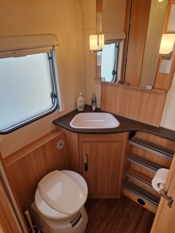 Knaus Südwind 580 QS Silver Selection – Image 22