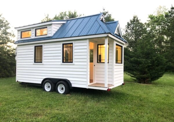 Tiny House sur une remorque 1 lit - 1 salle de bain