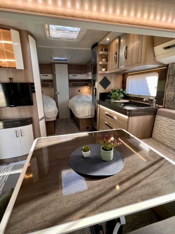 Caravane Hobby 560 Prestige WLU – Image 16