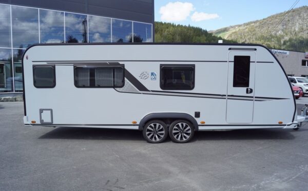 Caravane Knaus SÜDWIND 650 PXB – Image 9