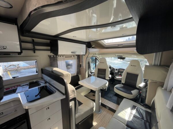 Camping-Car Benimar 263 – Image 19