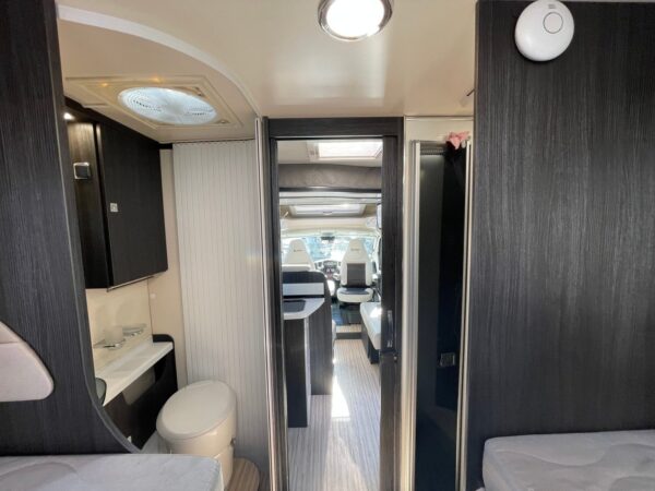 Camping-Car Benimar 263 – Image 9