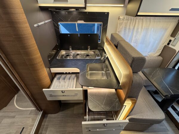 Camping Car Benimar Mileo 263 – Image 15