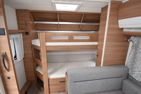 Caravane de luxe Hobby 540 KMFe – Image 10