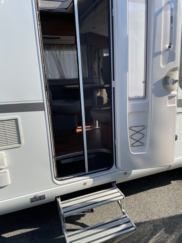 Camping-Car Hymer B708 ​​​​​​Premium Line – Image 9
