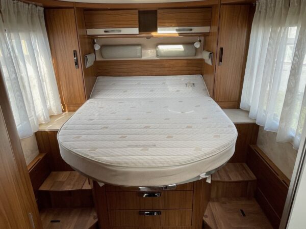 Camping-Car Hymer B708 ​​​​​​Premium Line – Image 19