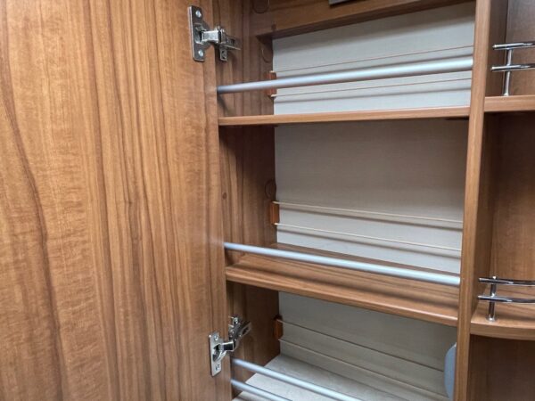 Camping-Car Hymer B708 ​​​​​​Premium Line – Image 13