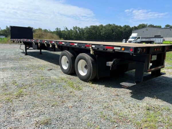 Remorque à plateau Viking 48x102 Moffet Hauler 2014 – Image 12