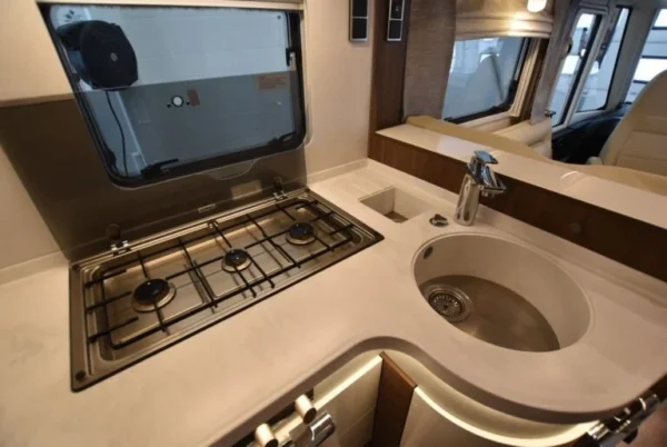 Camping Car Hymer MasterLine 890 – Image 35