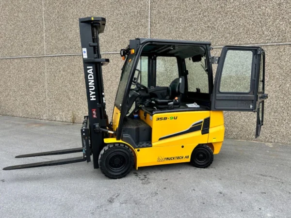 Chariot Hyundai 35B-9U - 2023 – Image 6