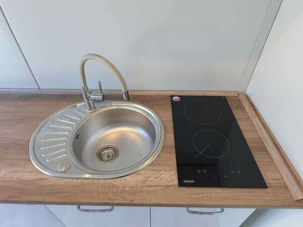 Conteneur d’habitation 3,00 x 8,00m entièrement prêt à emménager – Image 12