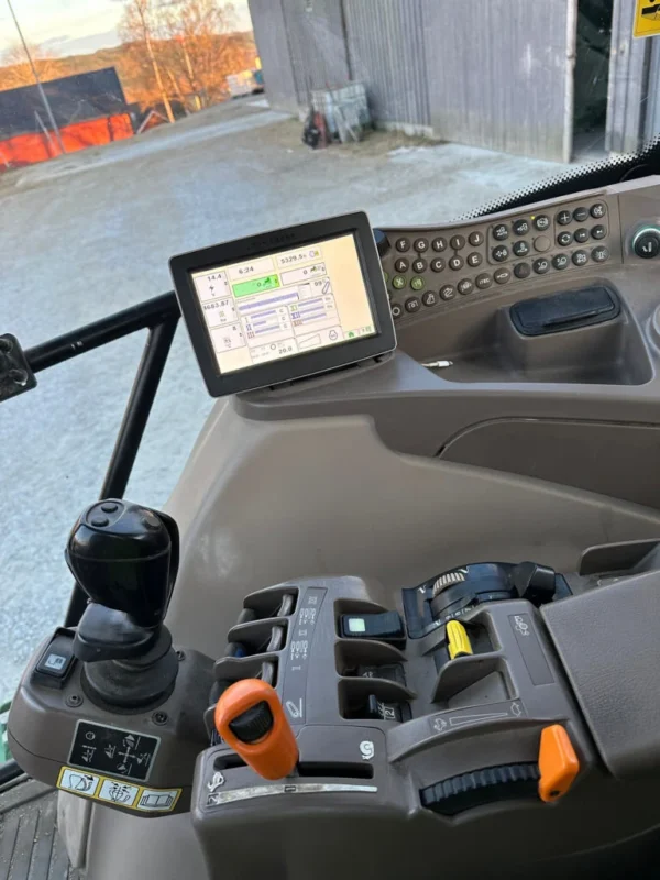 Tracteur John Deere 6125R - 2014 – Image 7