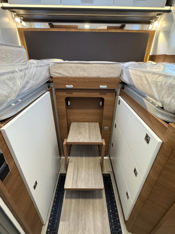 Camping Car Benimar Mileo 263 – Image 23