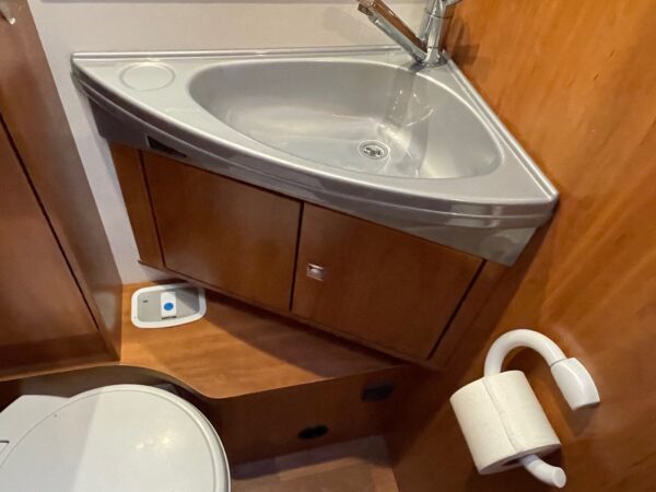 Camping-Car Dethleffs Détales Trend T 7057 – Image 12