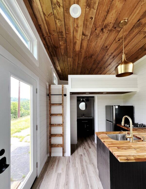 Tiny House avec chambre et loft au rez-de-chaussée – Image 10