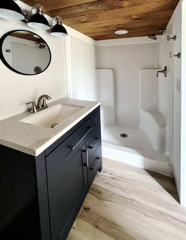Tiny House avec chambre et loft au rez-de-chaussée – Image 5