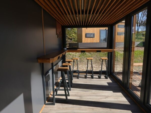 Conteneur Café avec véranda – Image 5